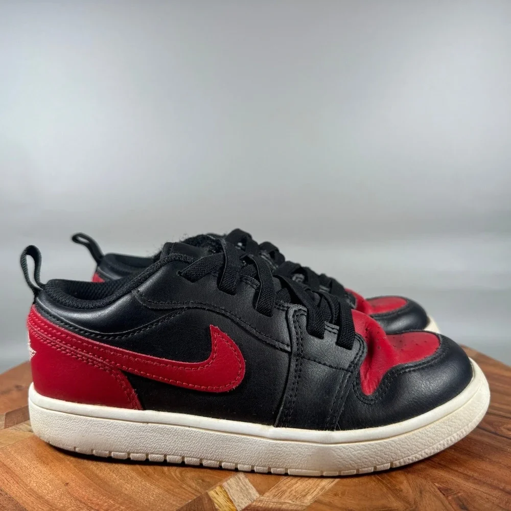 Jordan 1 Low Alt Bred Black Gym Red White Kids Sneakers DR9748-067‎ Size 2.5Y